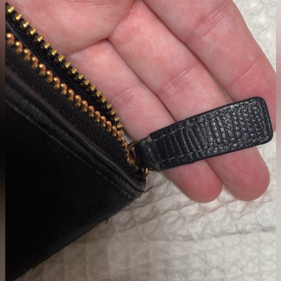 Vintage Black Coach Julia Black Logo Zip Accordion Slim Wallet 8”x4” - Picture 5 of 6